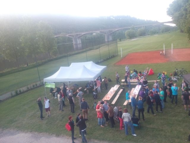 Jak při pořádání zahradní oslavy předejít rozmarům počasí?