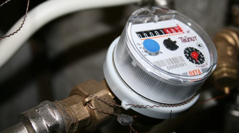 Counter Water Water Meter Plumbing - delo / Pixabay