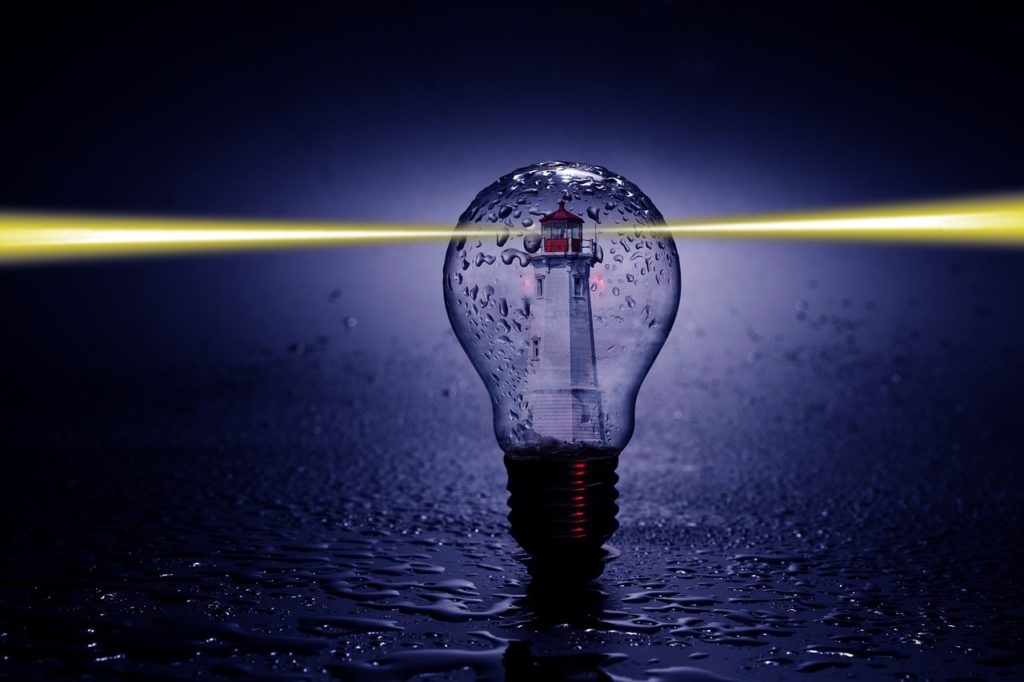 Light Light Bulb Lighthouse - fleglsebastian7 / Pixabay