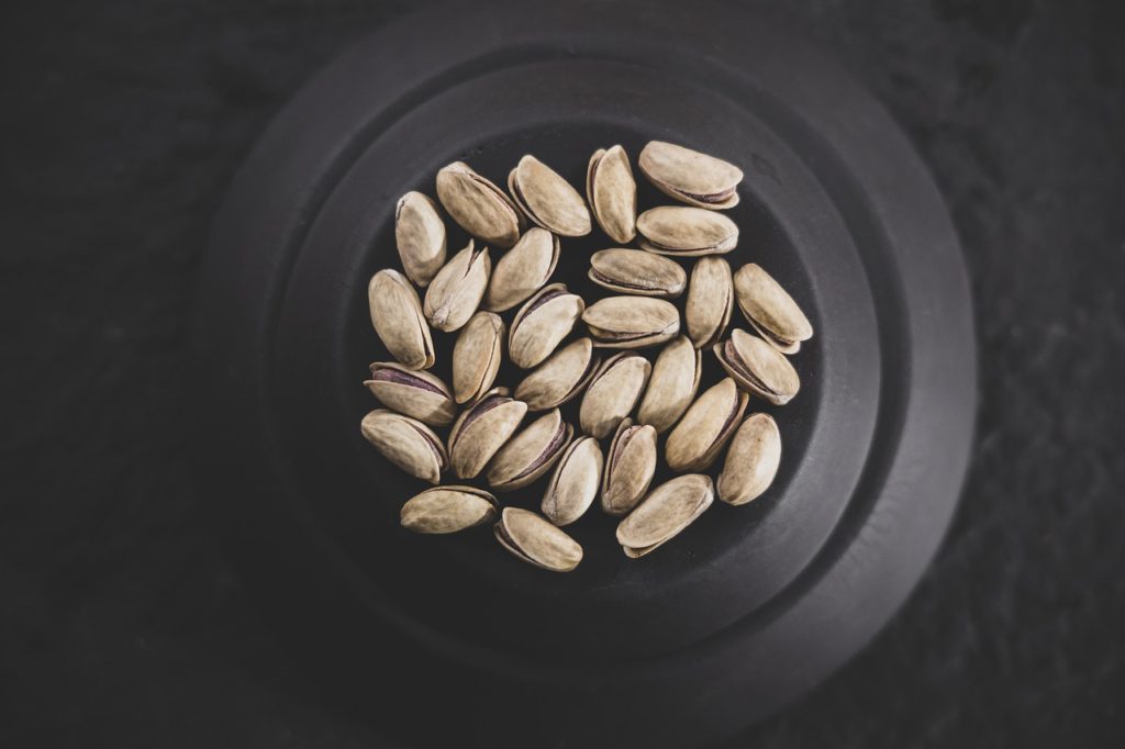 Pistachio Nuts Snack Food - Engin_Akyurt / Pixabay