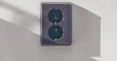 Plug Volt Voltage Electricity  - Devanath / Pixabay