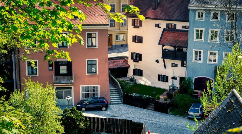 Town Buildings Street Road Alley  - fietzfotos / Pixabay
