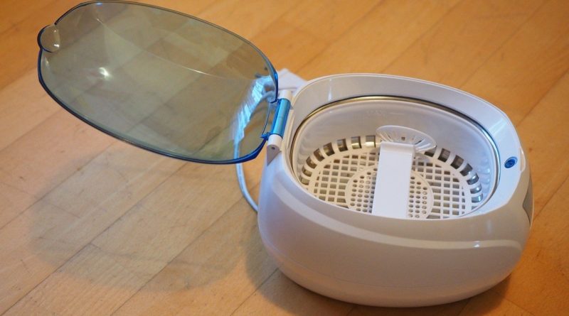 Ultrasonic Cleaner Devices Open - Hans / Pixabay