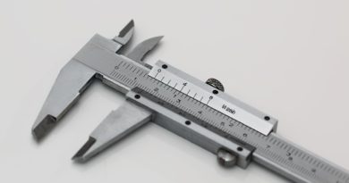 Vernier Caliper Measuring Instrument  - stevepb / Pixabay